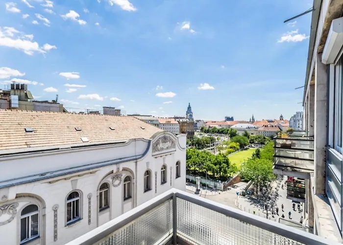 Basilika Breathless View One Bedroom Elegant With Balcony Free Parking Upon Reservation 아파트 *