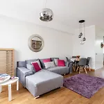 Basilika Breathless View One Bedroom Elegant With Balcony Free Parking Upon Reservation Βουδαπέστη