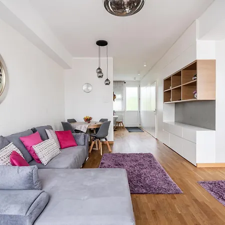 Basilika Breathless View One Bedroom Elegant With Balcony Free Parking Upon Reservation