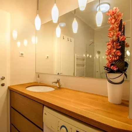 Basilika Breathless View One Bedroom Elegant With Balcony Free Parking Upon Reservation Apartment Budapest